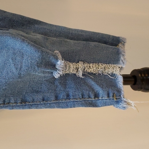 Women's Straight leg Denim Distressed Draw String Pull on Jeans New! Sz.14 - Picture 2 of 3